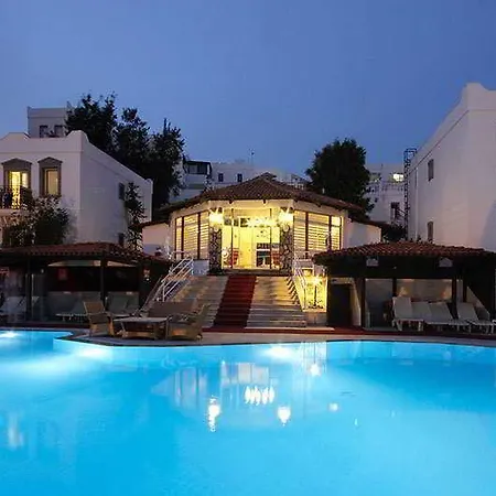 מלון דירות Maison 48 4*