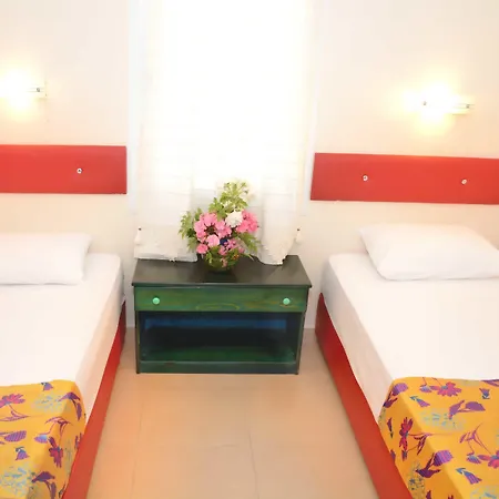 Maison 48 غومْبيت