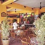 Maison 48 4* غومْبيت