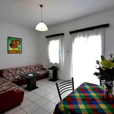 Ξενοδοχείο με διαμερίσματα Maison 48 4*