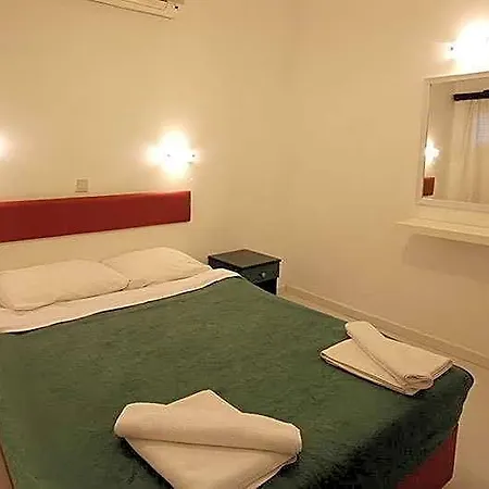 Maison 48 غومْبيت
